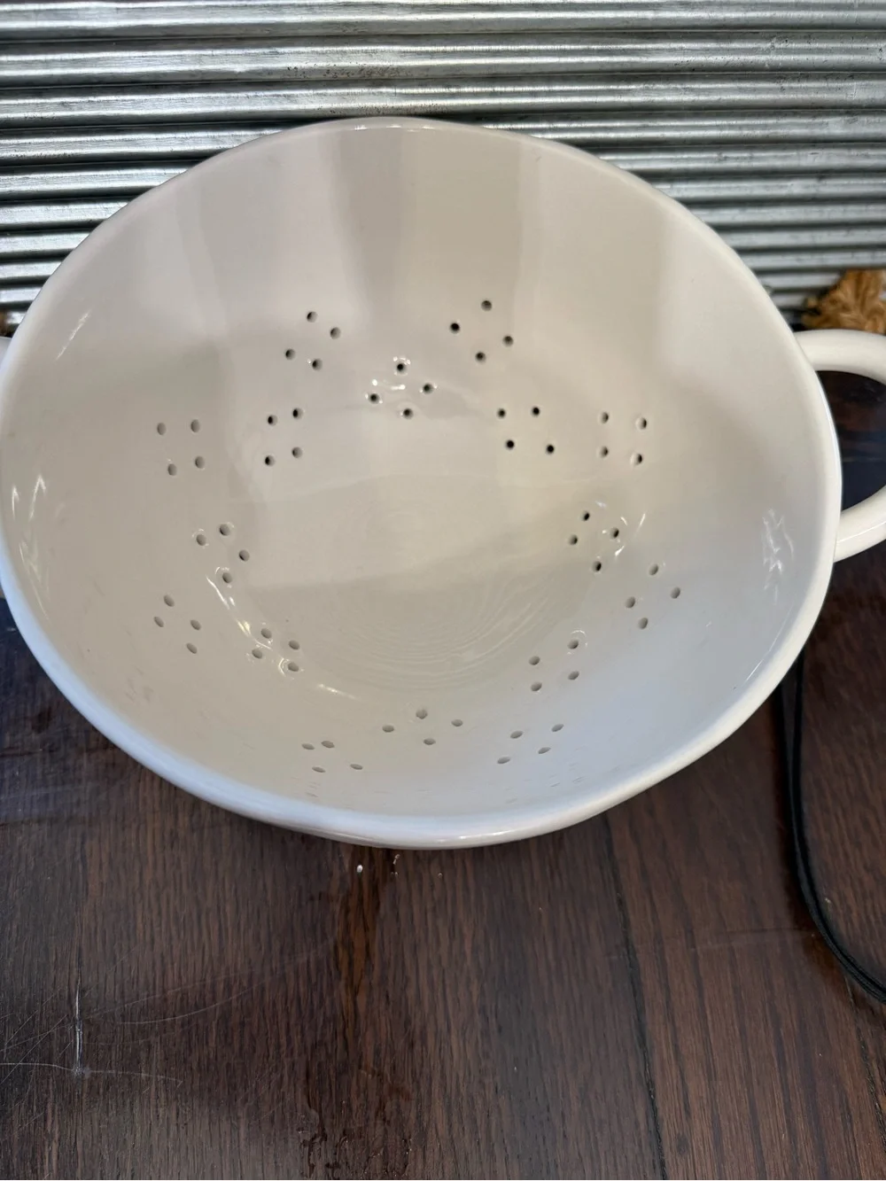 HTF Rae Dunn by Magenta CRUNCH Ceramic Easter Carrot Colander Strainer Bowl 8”